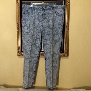 Chico's Platinum Paisley Slimming Jeans Size 3 (XL/16)